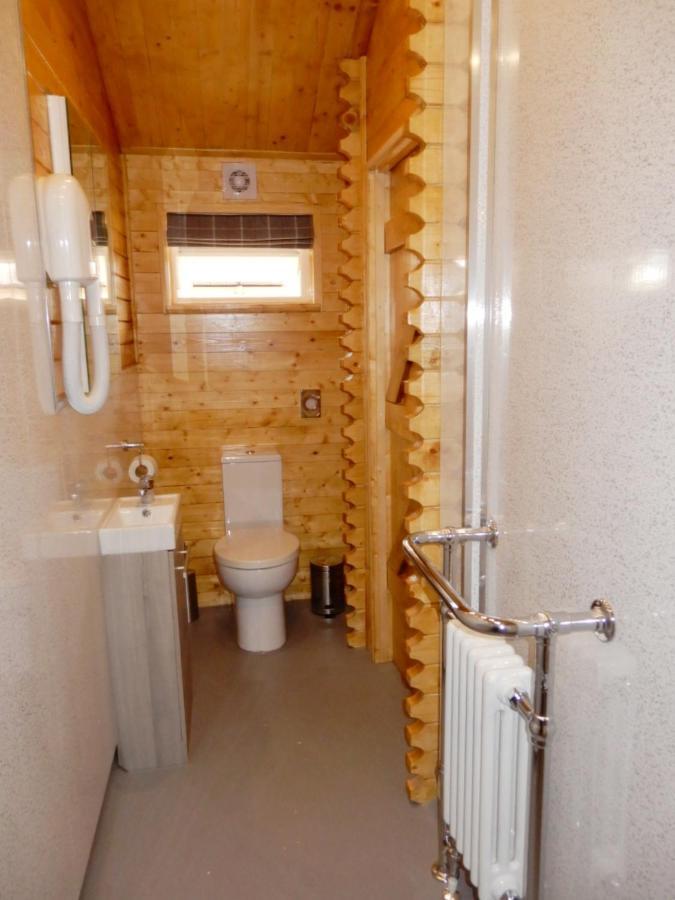Balmoral Studio Lodge Ellesmere Εξωτερικό φωτογραφία