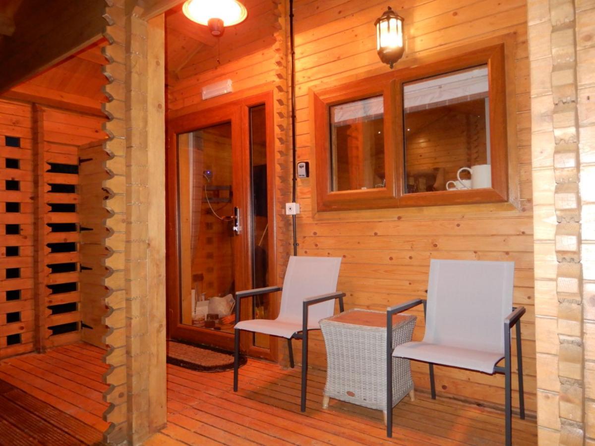 Balmoral Studio Lodge Ellesmere Εξωτερικό φωτογραφία